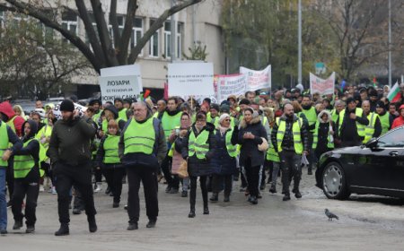 Протестиращите фермери останаха разочаровани, продължават по места