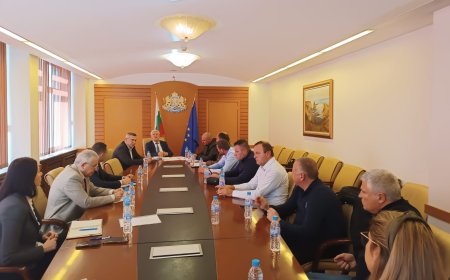 Министър Вътев обсъди с браншови организации да бъде подписано споразумение с мерки в помощ на земеделските производители