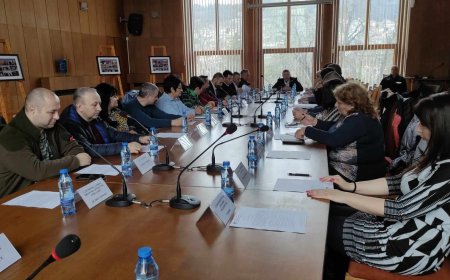 Утре започва изгарянето на пекинските патици от заразената с птичи грип ферма в село Върбица